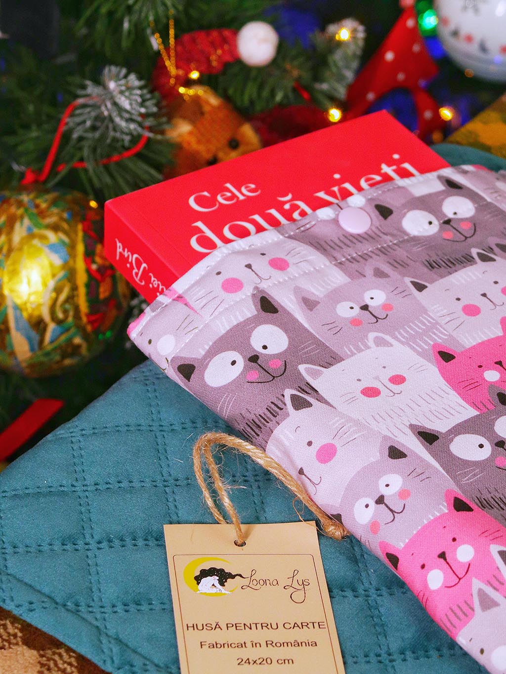 libris micul pulover rosu weninger sieg husa carte pisici loona lys ceai lovare berry jam